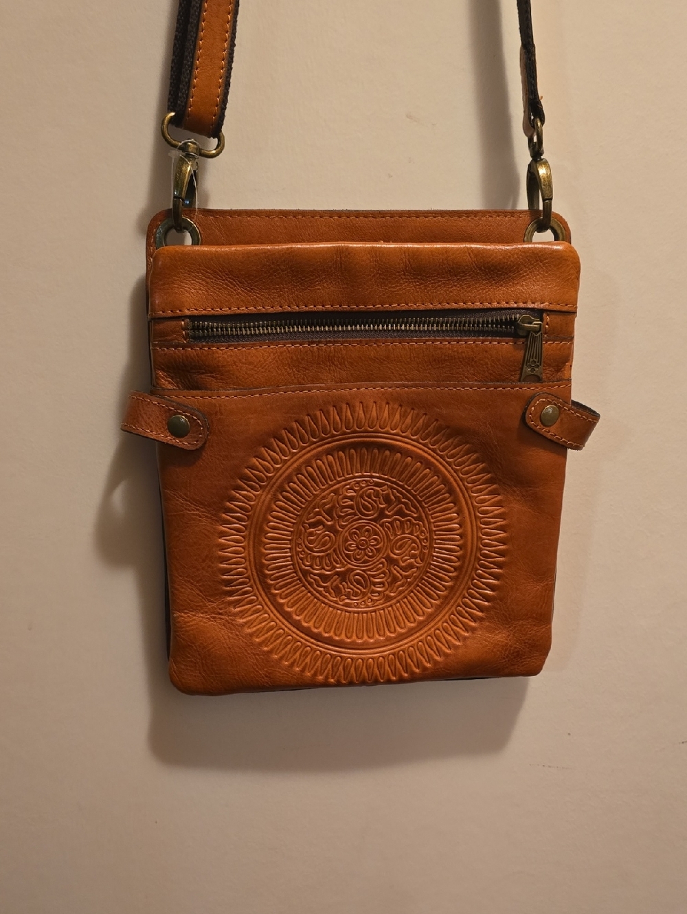 Patricia Nash Caramel Leather Crossbody Bag with Embossed Medallion